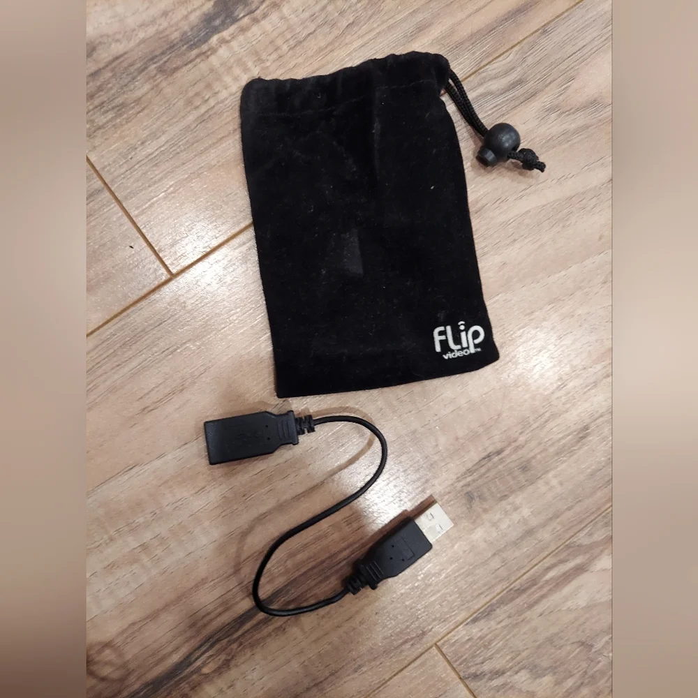 Flip Video Ultra Series 2 GB Memory With Strap And Cable. Records 60 Minutes.